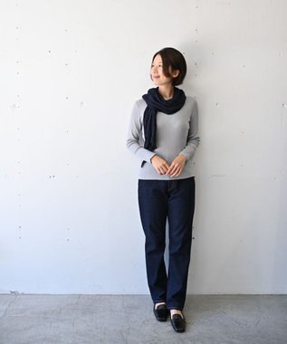 AND WOOL 〈上質な素材と手仕事から生まれた優しいニット〉ベルギーリネンのストール ネイビー