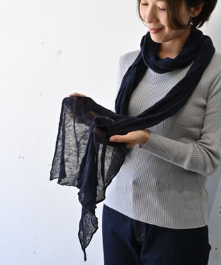 AND WOOL 〈上質な素材と手仕事から生まれた優しいニット〉ベルギーリネンのストール