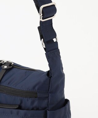 Y'SACCS トリプルポケットベーシックショルダー ネイビー