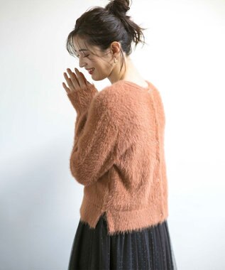 組曲 【前後着用可】2WAYナイロンファー ニット オレンジ系