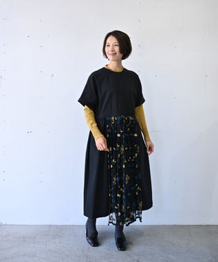 muuc 〈遠州織物の工場で織られた上質なコットン生地〉〈オーガニックコットン〉〈チュール素材に刺繍〉筆記帳刺繍ワンピースドレス ブラック