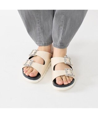 MODE ET JACOMO <carino>厚底ビジューバックルサンダル アイボリー