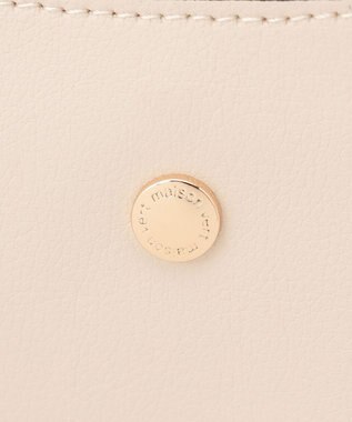 LA BAGAGERIE 【maison vert】 【多収納】ノットデザインポシェット アイボリー