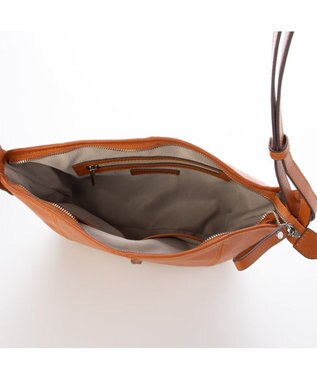 UNBILLION アトランタ ATLANTA / やぎ革軽量ショルダーS キャメル