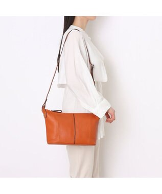 UNBILLION アトランタ ATLANTA / やぎ革軽量ショルダーS キャメル