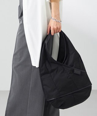 Y'SACCS 【Y'SACCS Gene Line】イゼール トートバッグ Mini ブラック