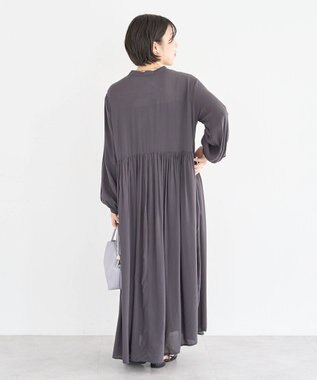Green Parks スキッパーギャザーワンピース Charcoal Gray