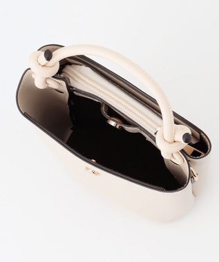 LA BAGAGERIE 【maison vert】 【多収納】ノットデザインポシェット アイボリー