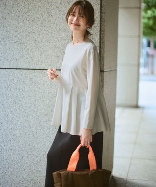 23区 S 【ご好評につき新色追加】ナチュラルコットンベアコンビ ペプラム カットソー アイボリー系