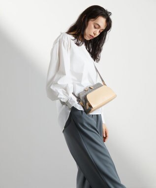 Y'SACCS モノグラムジャカード　ハーフムーンショルダー グレージュ