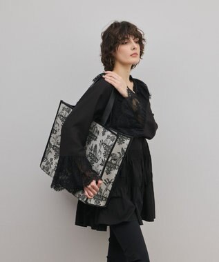 GRACE CONTINENTAL アニマルジャガードトートバッグ キナリ