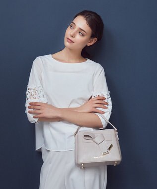 Maison de FLEUR フロントリボンバッグ Grayish Pink