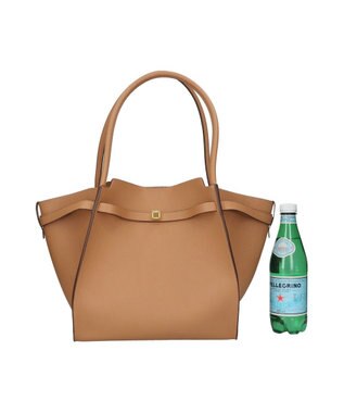 INTER-CHAUSSURES 【LORISTELLA】ソフトカーブ ハンドバッグミディアム キャメル