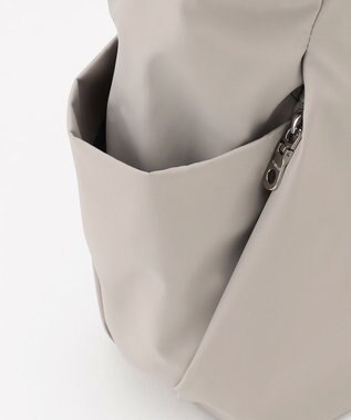 Y'SACCS 【ナイロンタフタ】トラベルショルダー グレージュ