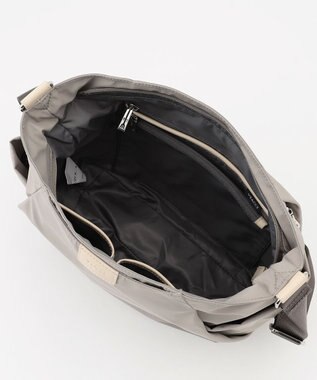 Y'SACCS 【ナイロンタフタ】トラベルショルダー グレージュ