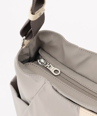 Y'SACCS 【ナイロンタフタ】トラベルショルダー グレージュ