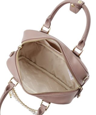 Maison de FLEUR チャーム付きワイドボストンバッグ Mocha