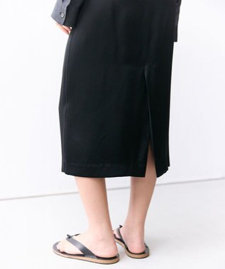 BEIGE， CASSITER / リネンブレンド サテンスカート Black