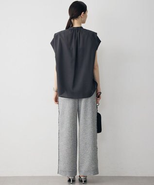 ICB 【先行予約】シルフィーローン スキッパータックデザインブラウス チャコール