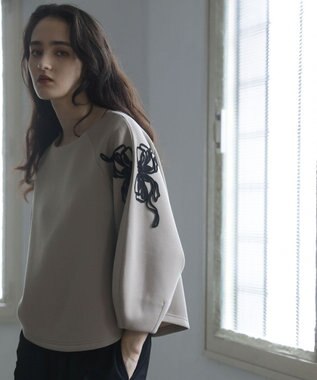 Green Parks ■ＥＳＣＡＲ　リボンコード刺繍プルオーバー Beige