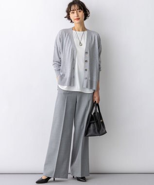 23区 【先行予約/WEB&一部店舗限定】スビンハイツイスト Vネック カーディガン ライトグレー系