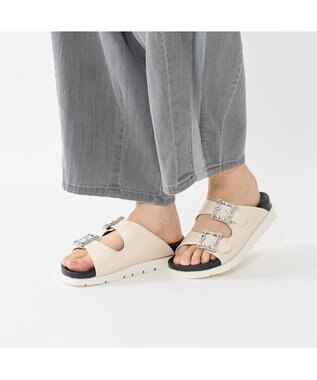 MODE ET JACOMO <carino>厚底ビジューバックルサンダル アイボリー