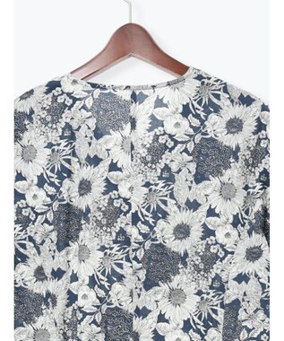 Te chichi 【LIBERTY FABRICS】Vネックフレアワンピース ネイビー