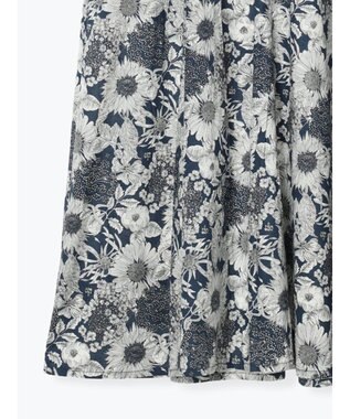 Te chichi 【LIBERTY FABRICS】Vネックフレアワンピース ブラック