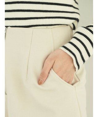 earth music&ecology フロントジップショートパンツ Beige