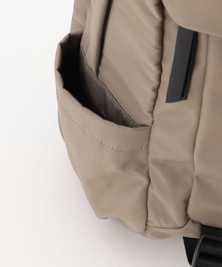 LA BAGAGERIE 【maison vert】 【撥水・多収納】撥水ナイロン多収納バックパック グレージュ