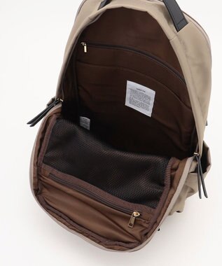 LA BAGAGERIE 【maison vert】 【撥水・多収納】撥水ナイロン多収納バックパック グレージュ