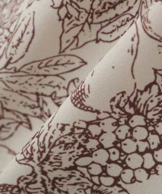 YECCA VECCA ラインフルーツ柄ラッフルブラウス Beige