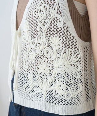 earth music&ecology フラワー刺繍メッシュベスト Off White