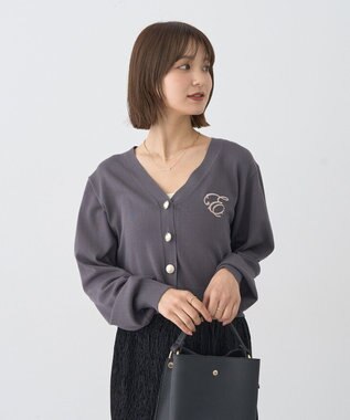 earth music&ecology ロゴ刺繍カーディガン Charcoal Gray