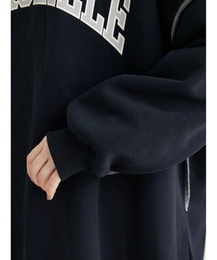 Green Parks ・ＲＡＹ　ＣＡＳＳＩＮ　ロゴｐｔカラーステッチスウェット Black