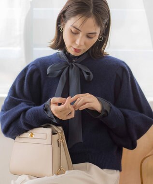 組曲 シャイニーオーガン ボウタイ付きブラウス ネイビー系