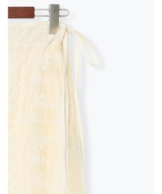 Te chichi チーフ刺繍ラップスカート付きパンツ オフホワイト