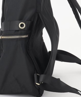 ICB 【A4サイズ収納可・容量約14L】8ポケットメタルファスナー ナイロンリュック ブラック［ゴールドファスナー］