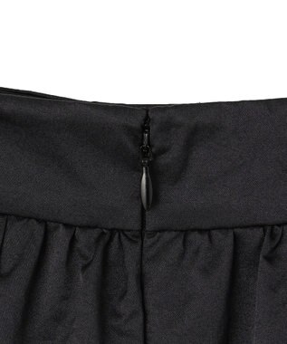 ICB L メタリックナイロンサテン コクーンスカート ブラック系