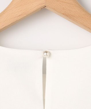 組曲 【WEB限定】プレーティング天竺フリルスリーブ Tシャツ アイボリー系