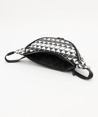 23区GOLF 【UNISEX】フラッグ総柄ボディバッグ　ラウンドにもタウンユースにも使える！ ブラック系5