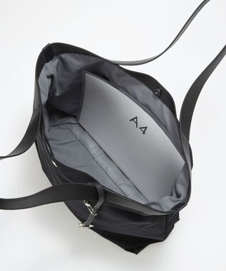 TOPKAPI 【Breath TOPKAPI】MORPH モーフ リンクルナイロン トートバッグ チャーム付き　A4 / 超軽量 /撥水 ブラック