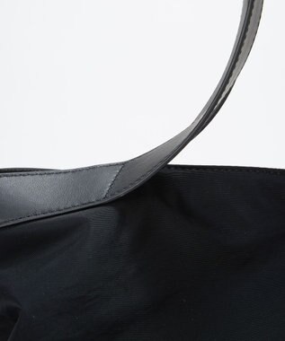 TOPKAPI 【Breath TOPKAPI】MORPH モーフ リンクルナイロン トートバッグ チャーム付き　A4 / 超軽量 /撥水 ブラック