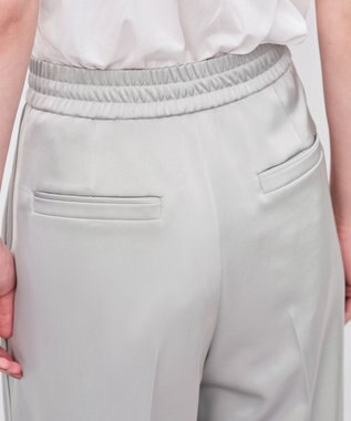 uncrave シャイニーダブルサテン ワイドパンツ シルバーグレー