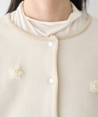earth music&ecology フラワーモチーフニットカーディガン Ivory
