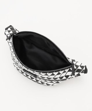 23区GOLF 【UNISEX】フラッグ総柄ボディバッグ　ラウンドにもタウンユースにも使える！ ブラック系5