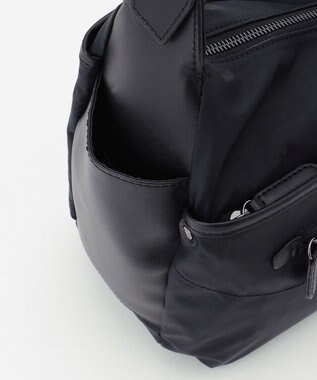 Y'SACCS 【ナイロンタフタ×リサイクルレザー】デイリーショルダー　Mサイズ ブラック