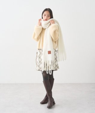 earth music&ecology ワンポイントビッグマフラー Ivory