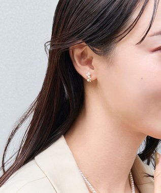 Phoebe 〈オンワード限定セット〉クラスパールライトフィットイヤリング×クラシカルパール2連ネックレス ホワイト