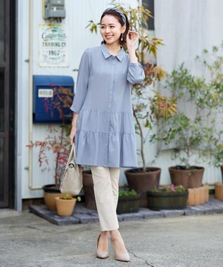 Tiaclasse L 【洗える】1枚で大人華やぐ2段ティアードシャツチュニック ブルー